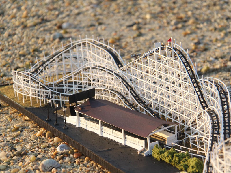 066